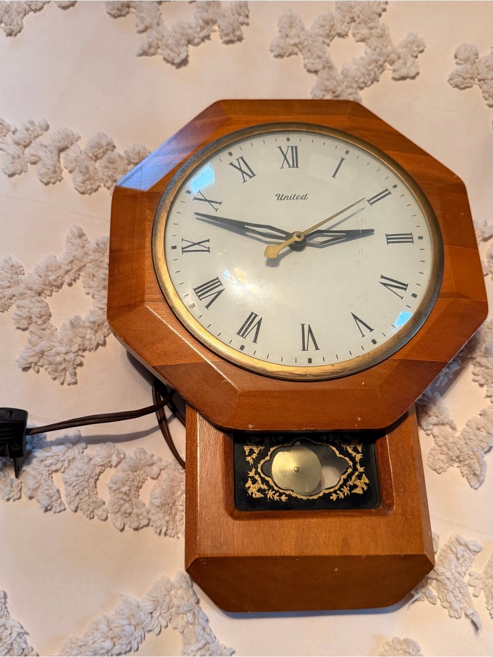 United Metal Goods/United Clock Corp Clock with Pendulum